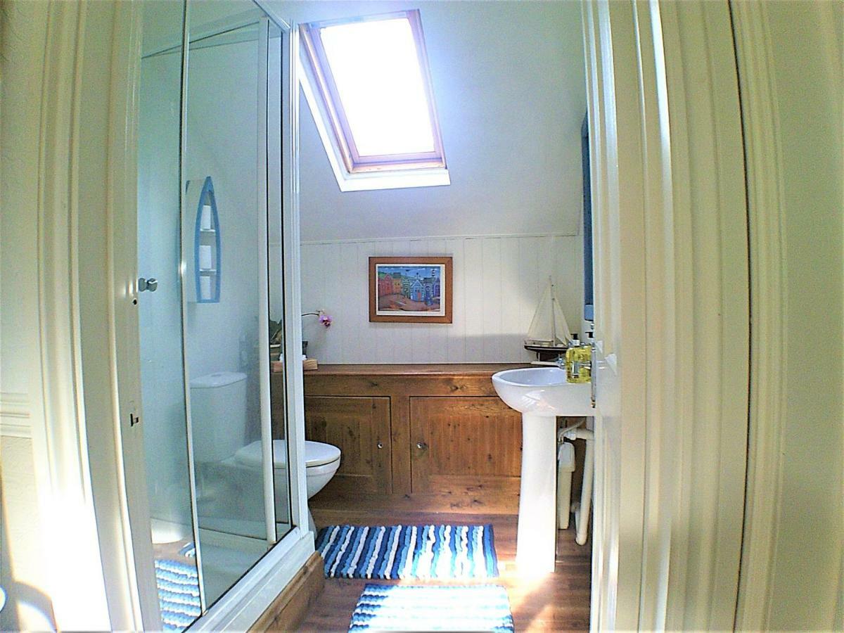 Happy Seaside Days In Combe Martin, Devon Apartment Luaran gambar