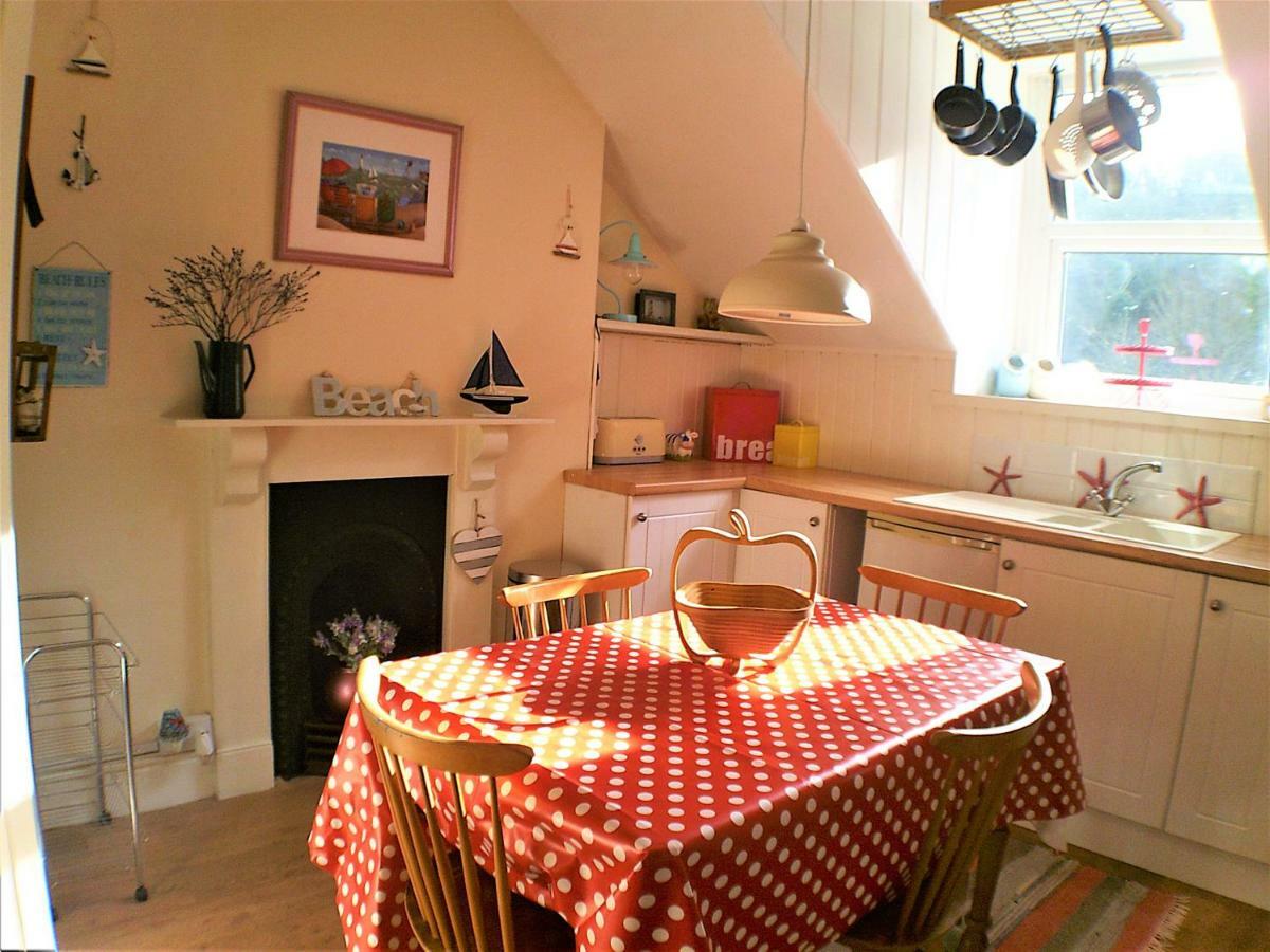 Happy Seaside Days In Combe Martin, Devon Apartment Luaran gambar