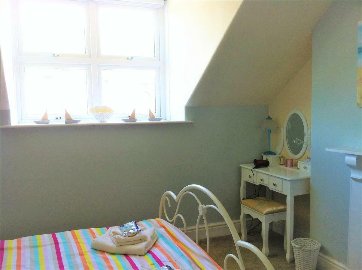 Happy Seaside Days In Combe Martin, Devon Apartment Luaran gambar